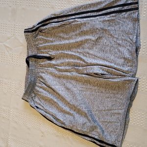 Real Essentials Shorts Men's Small